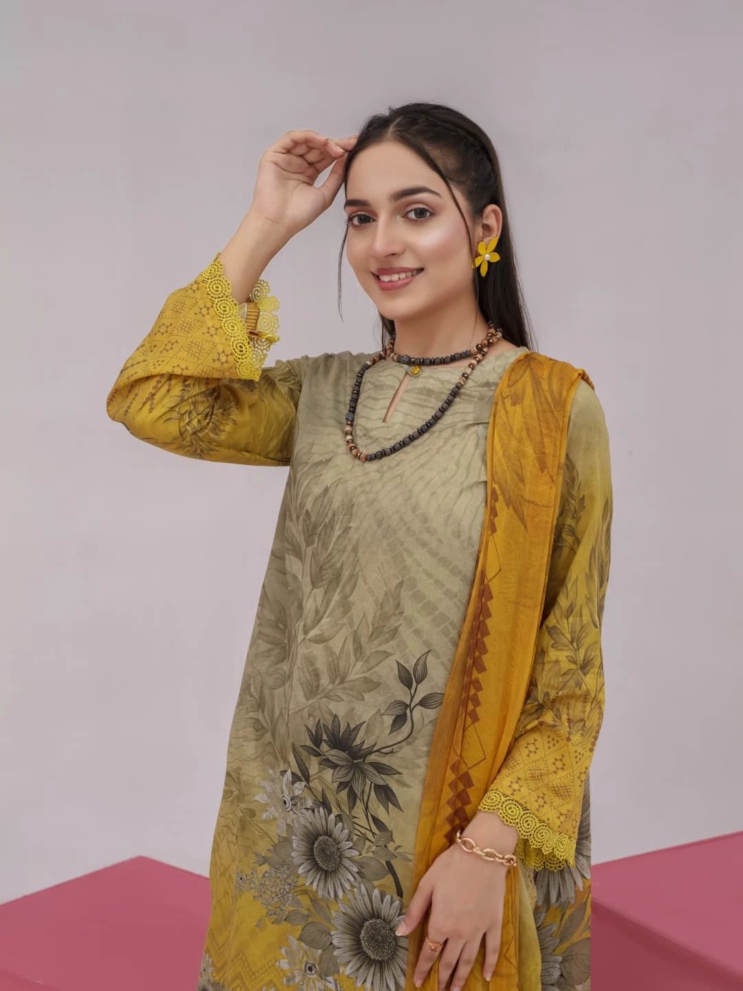 Gull-e-Rukh Unstitched Lawn Printed Chapter 3-Piece Lawn Suit Book #497 (Floral)